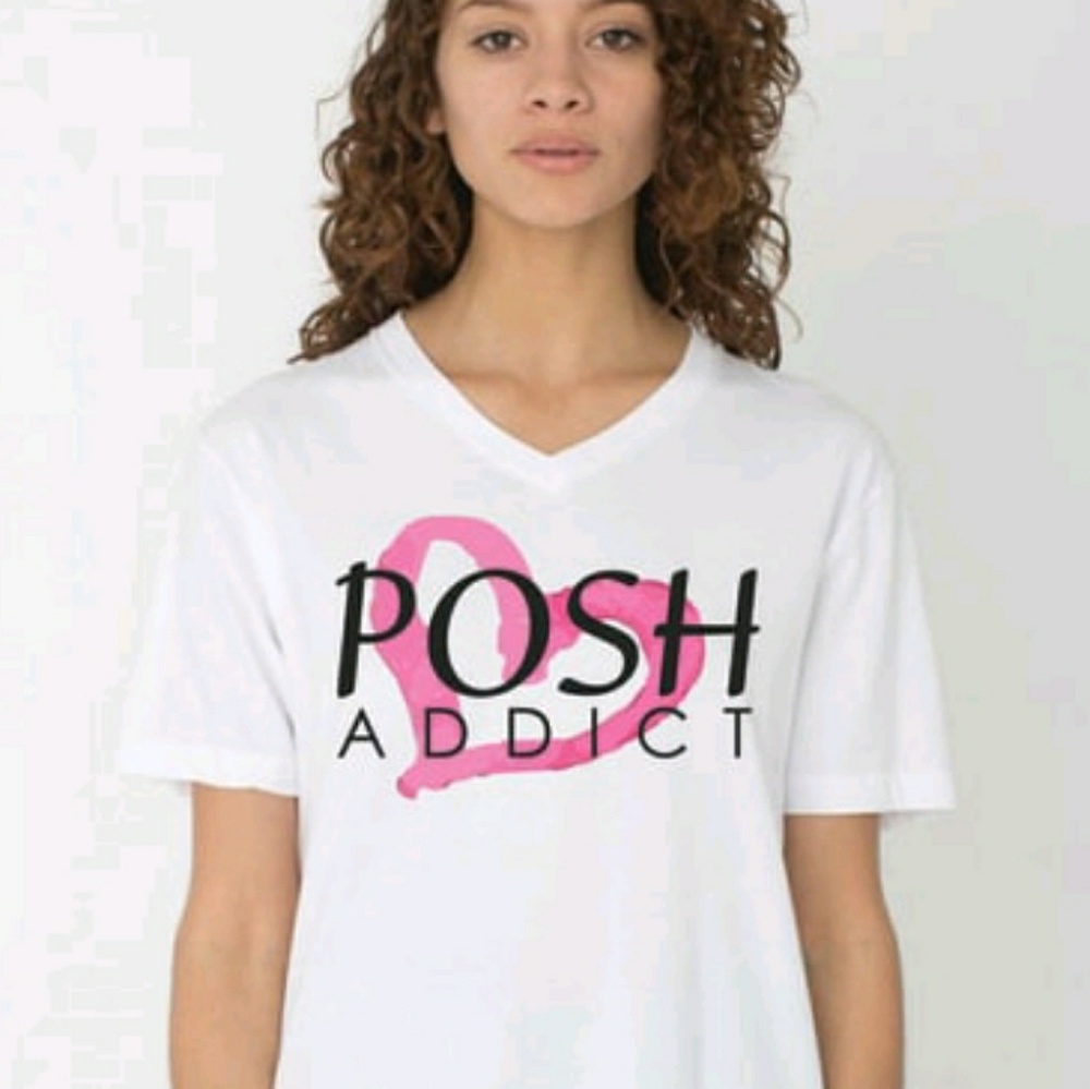 NWT POSH ADDICT T-SHIRT in white - Picture 1 of 4